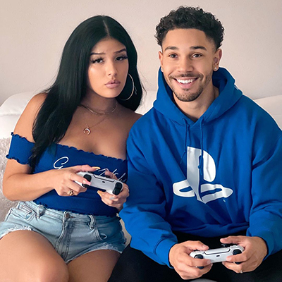 Anthony x Ana