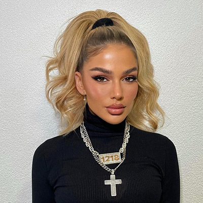 Loredana Zefi