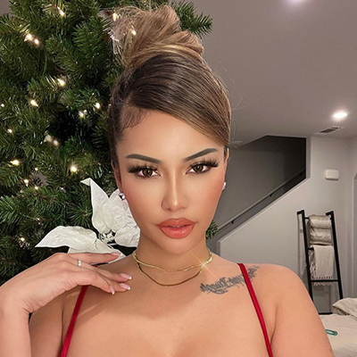 Ashley Vee