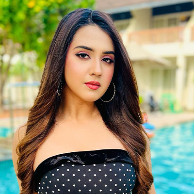 Roshni Walia