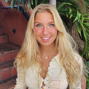 Aniela Leon - Agent, Manager, Publicist Contact Info