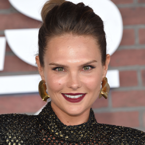 Cassandra Jean Amell