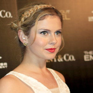 Rose McIver