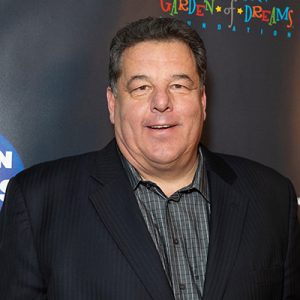 Steve Schirripa