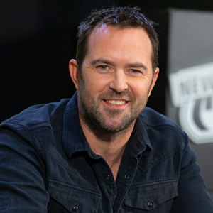 Sullivan Stapleton