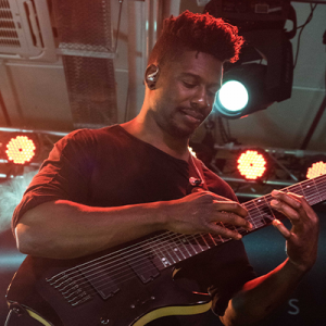 Tosin Abasi