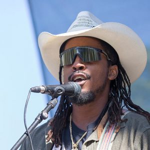 Black Joe Lewis & the Honeybears