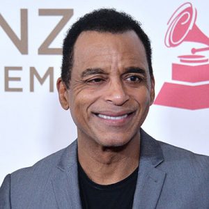 Jon Secada