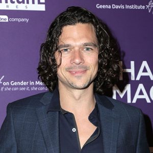 Luke Arnold