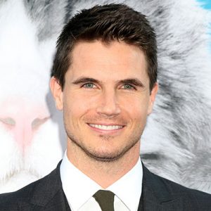 Robbie Amell Signs Comprehensive Representation Deal with UTA