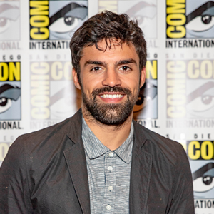 Sean Teale