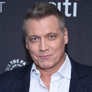 Holt McCallany