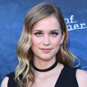 Elizabeth Lail