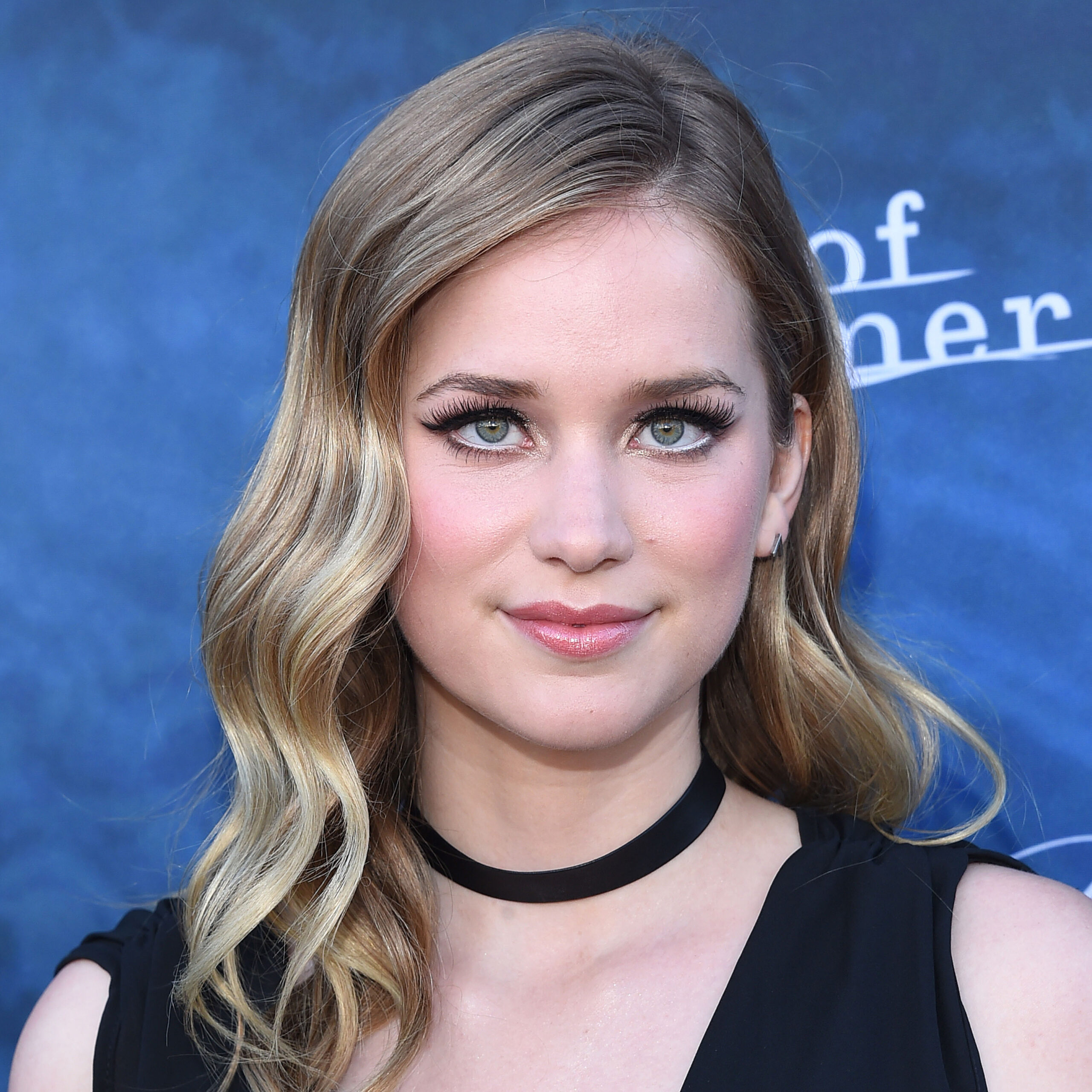 Who Is Elizabeth Lail? New Details On The Actress Who Plays Beck