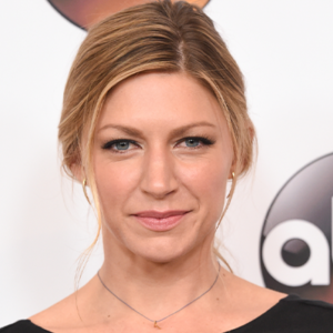 Jes Macallan