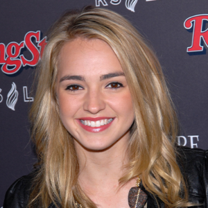 Katelyn Tarver