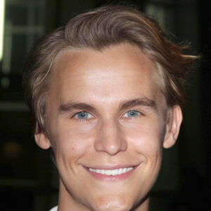 Rhys Wakefield