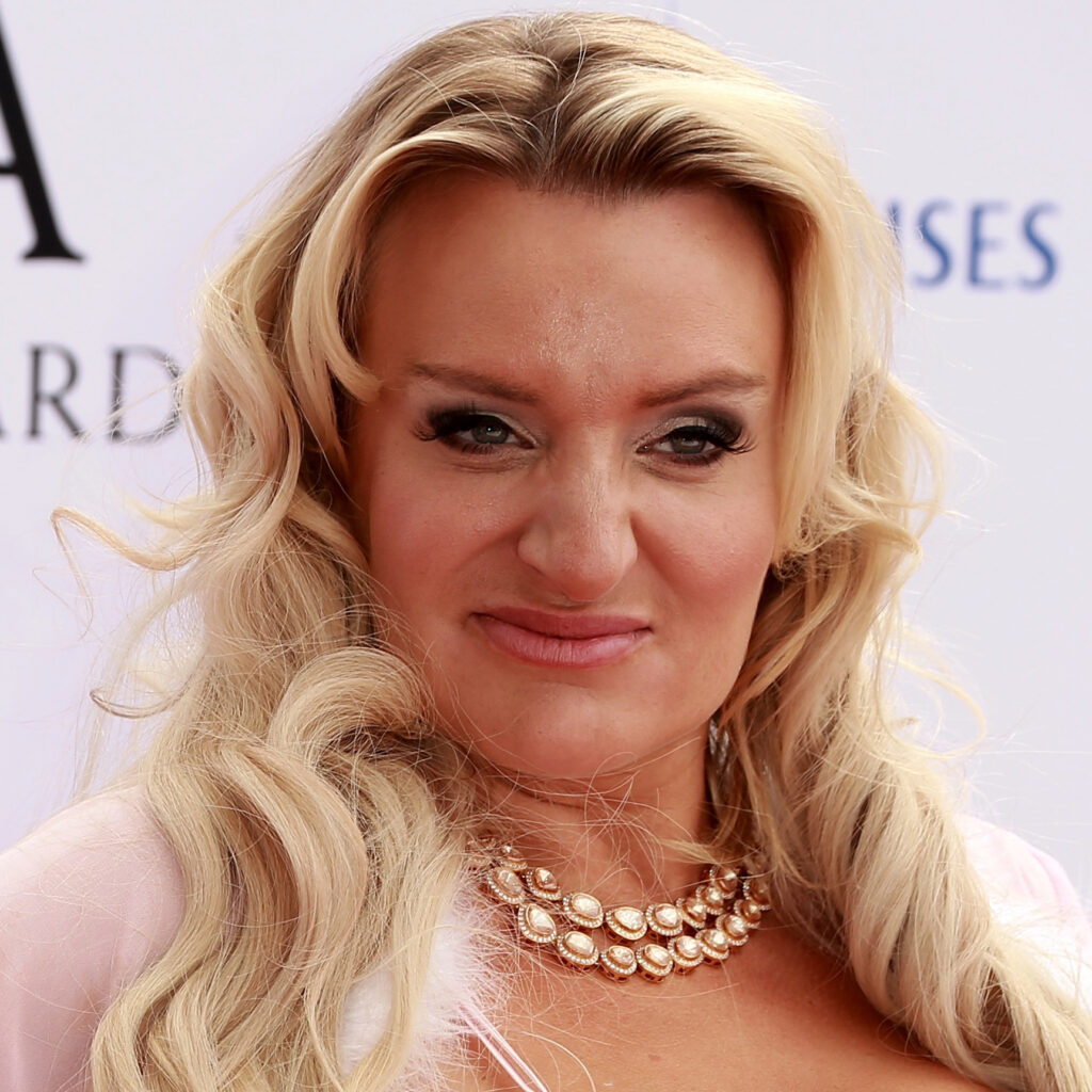 Daisy May Cooper - Agent, Manager, Publicist Contact Info