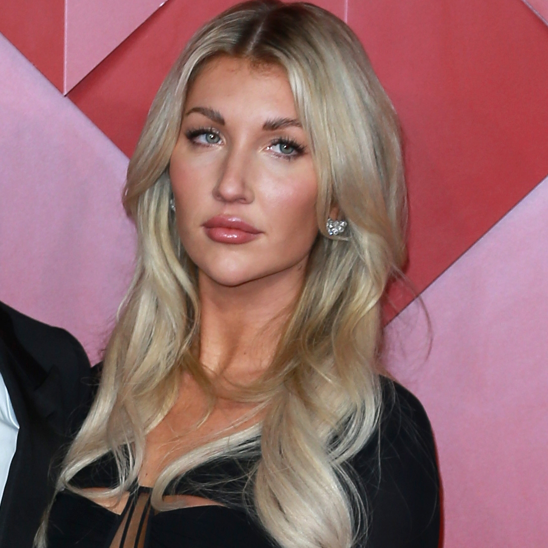 Kate Cassidy - Agent, Manager, Publicist Contact Info