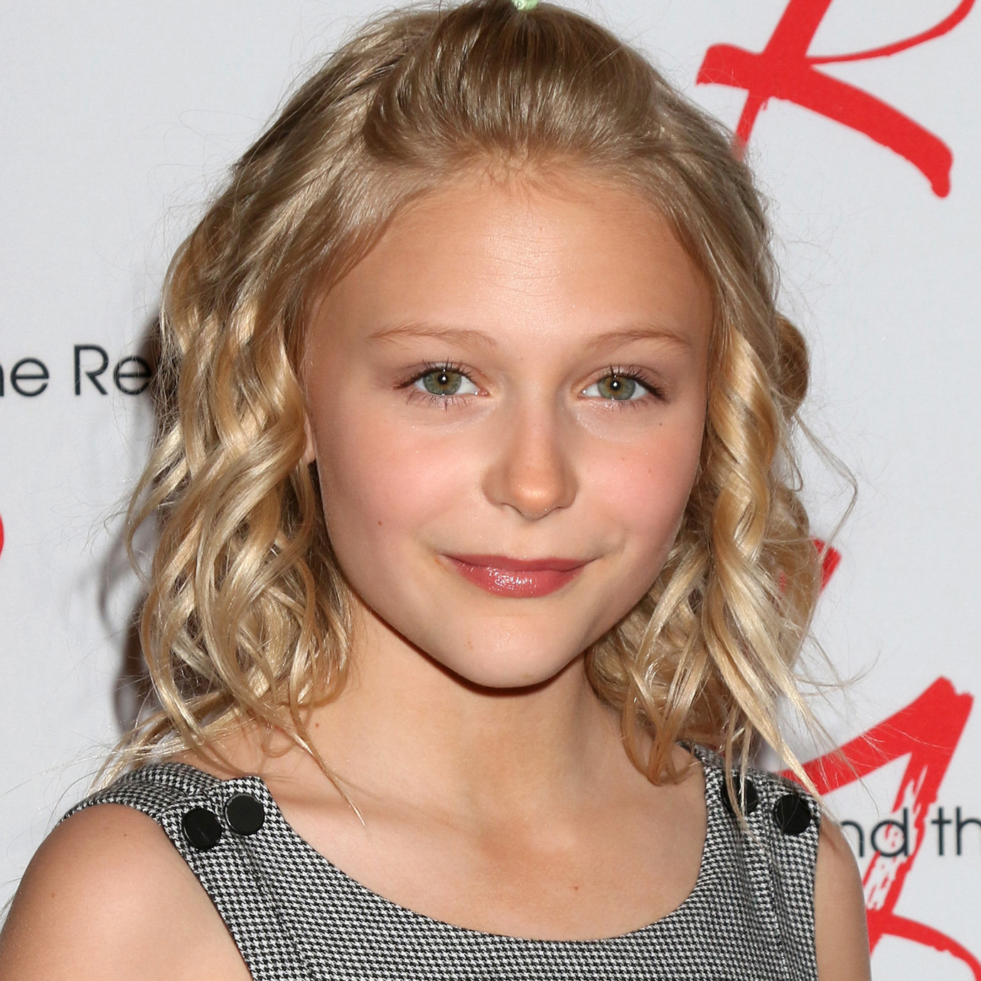 Alyvia Alyn Lind - Agent, Manager, Publicist Contact Info