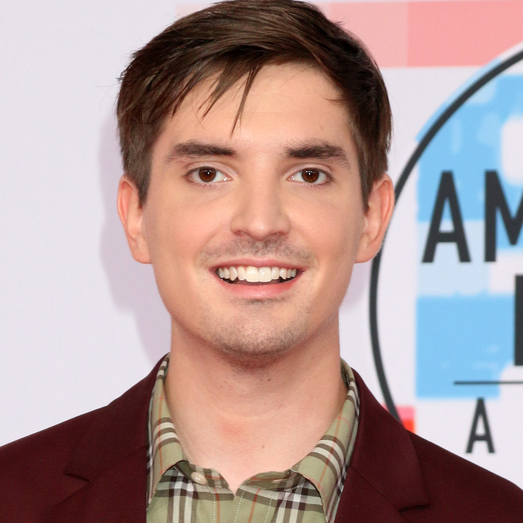 Zach Sang - Agent, Manager, Publicist Contact Info