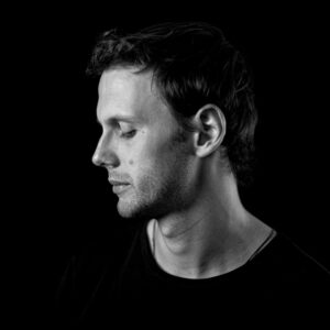 Simon Vuarembon
